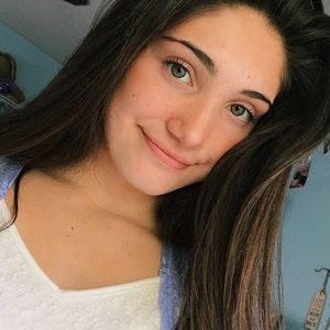 Meet your Posher, Shea